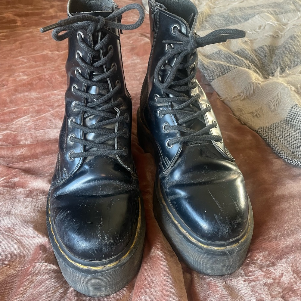 Jadon Dr. Marten Boots